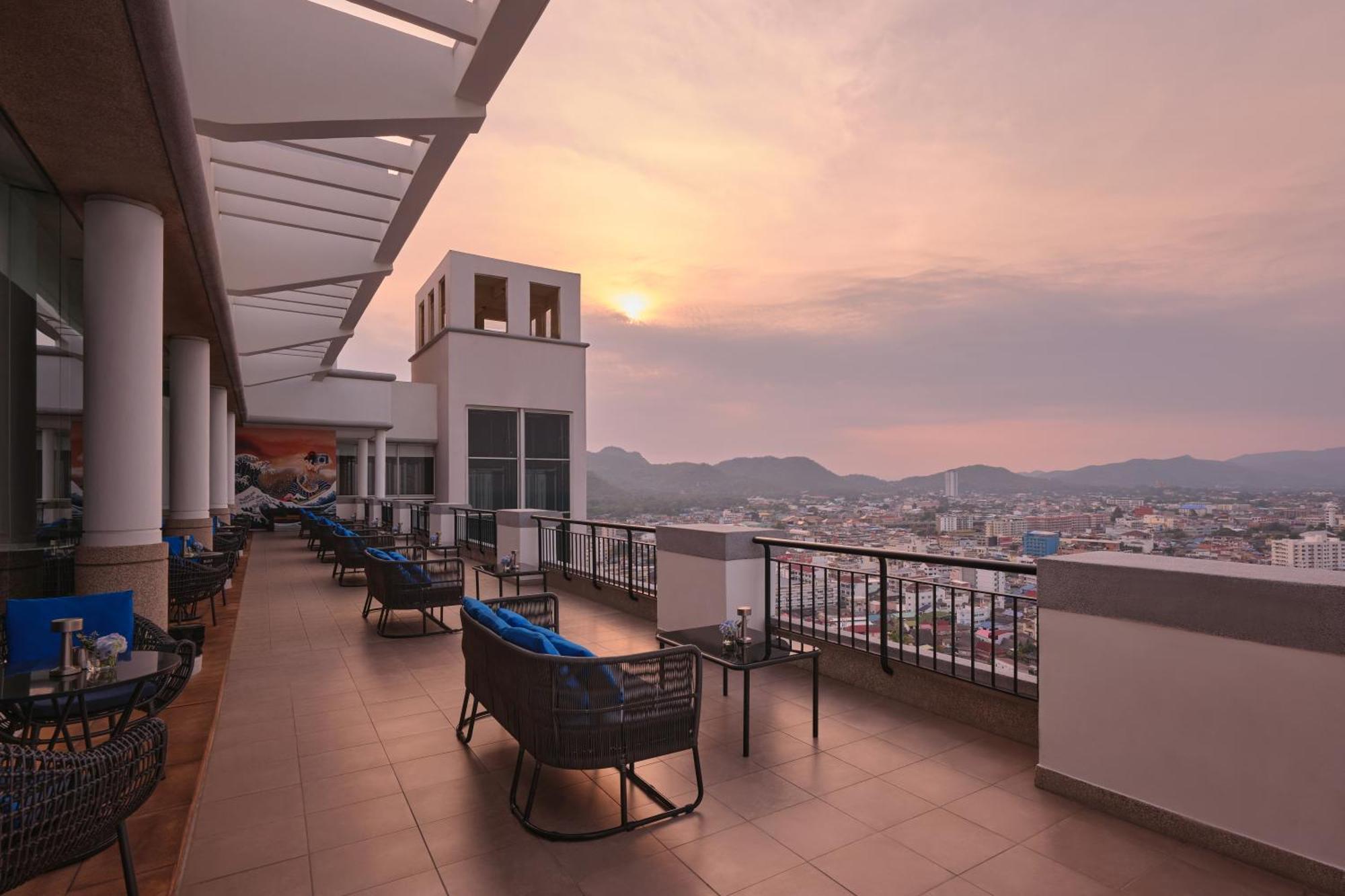 Hilton Hua Hin Resort & Spa Exterior photo