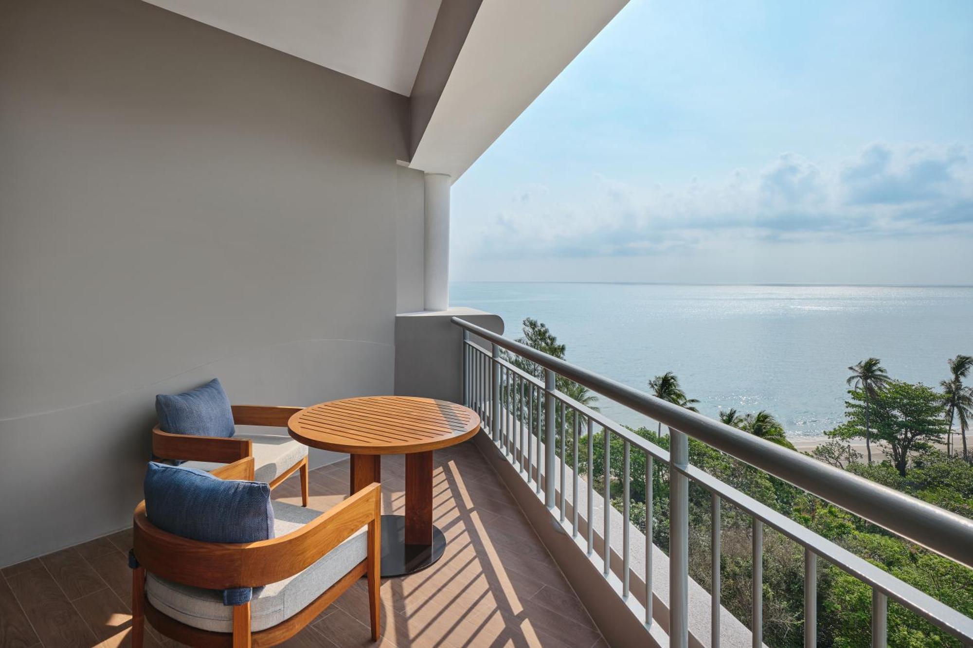 Hilton Hua Hin Resort & Spa Exterior photo